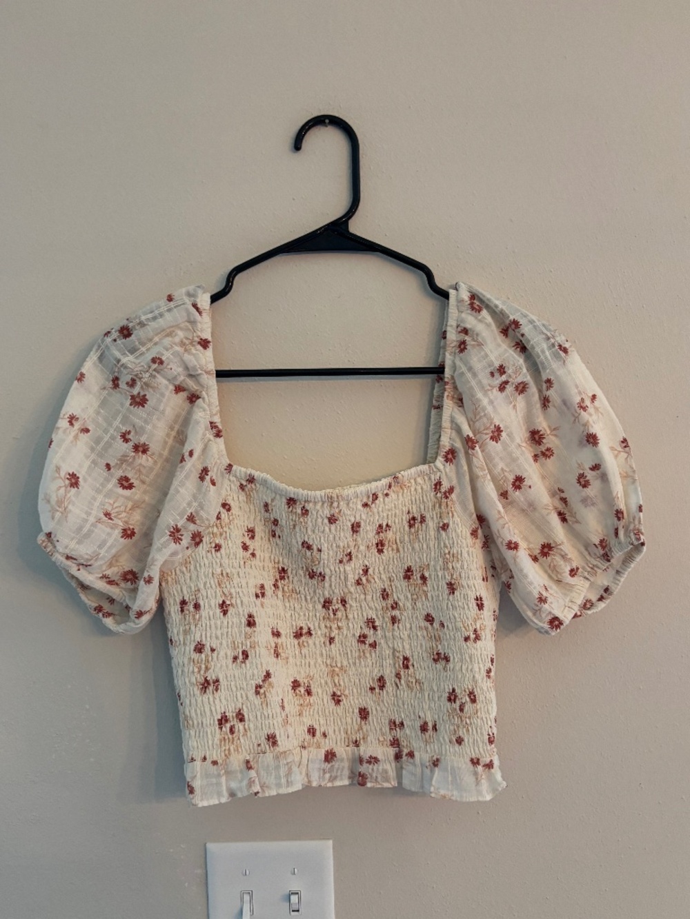 American Eagle Floral Top